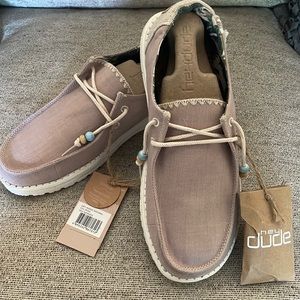 hey dude heydudes Wendy Natural Rose size 10